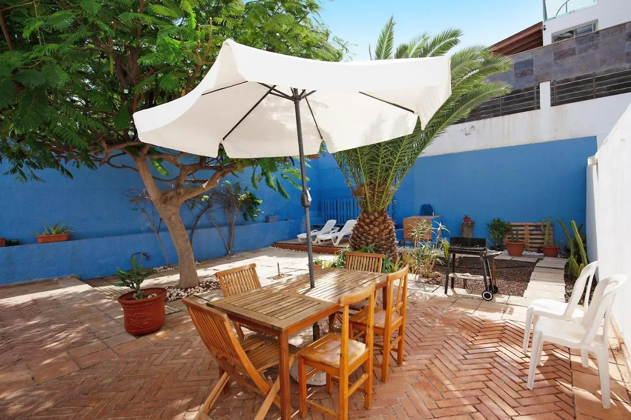 Villa Lucila Corralejo 0*,